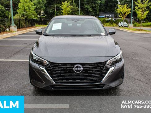 Used 2024 Nissan Sentra SV FWD image 9