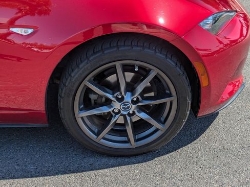Used 2019 MAZDA MX-5 Miata Grand Touring RWD image 12