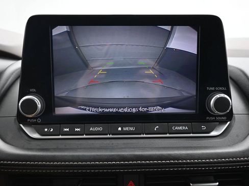 Used 2023 Nissan Rogue SV AWD/4WD image 16