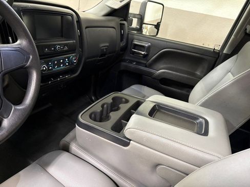 Used 2019 Chevrolet Silverado 2500 W/T w/ WT Convenience Package image 20