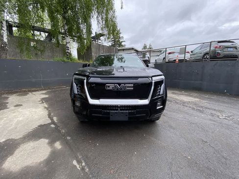 Used 2025 GMC Sierra EV Denali AWD/4WD image 9