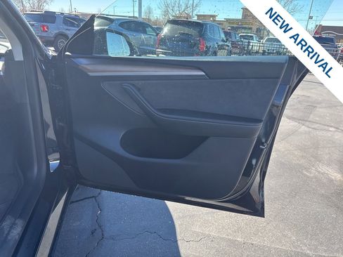 Used 2024 Tesla Model Y Performance AWD/4WD image 10