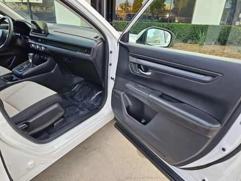 Used 2023 Honda CR-V LX image 21