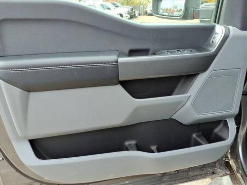 Used 2025 Ford F350 XLT image 12