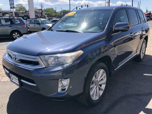 Used 2012 Toyota Highlander Limited AWD/4WD image 6
