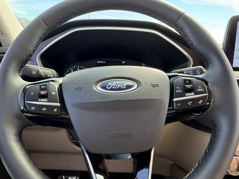 Used 2022 Ford Escape SE w/ Convenience Package AWD/4WD image 12
