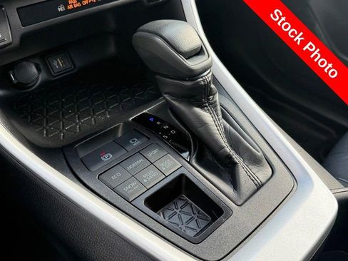 Used 2025 Toyota RAV4 XLE w/ Convenience Package AWD/4WD image 19