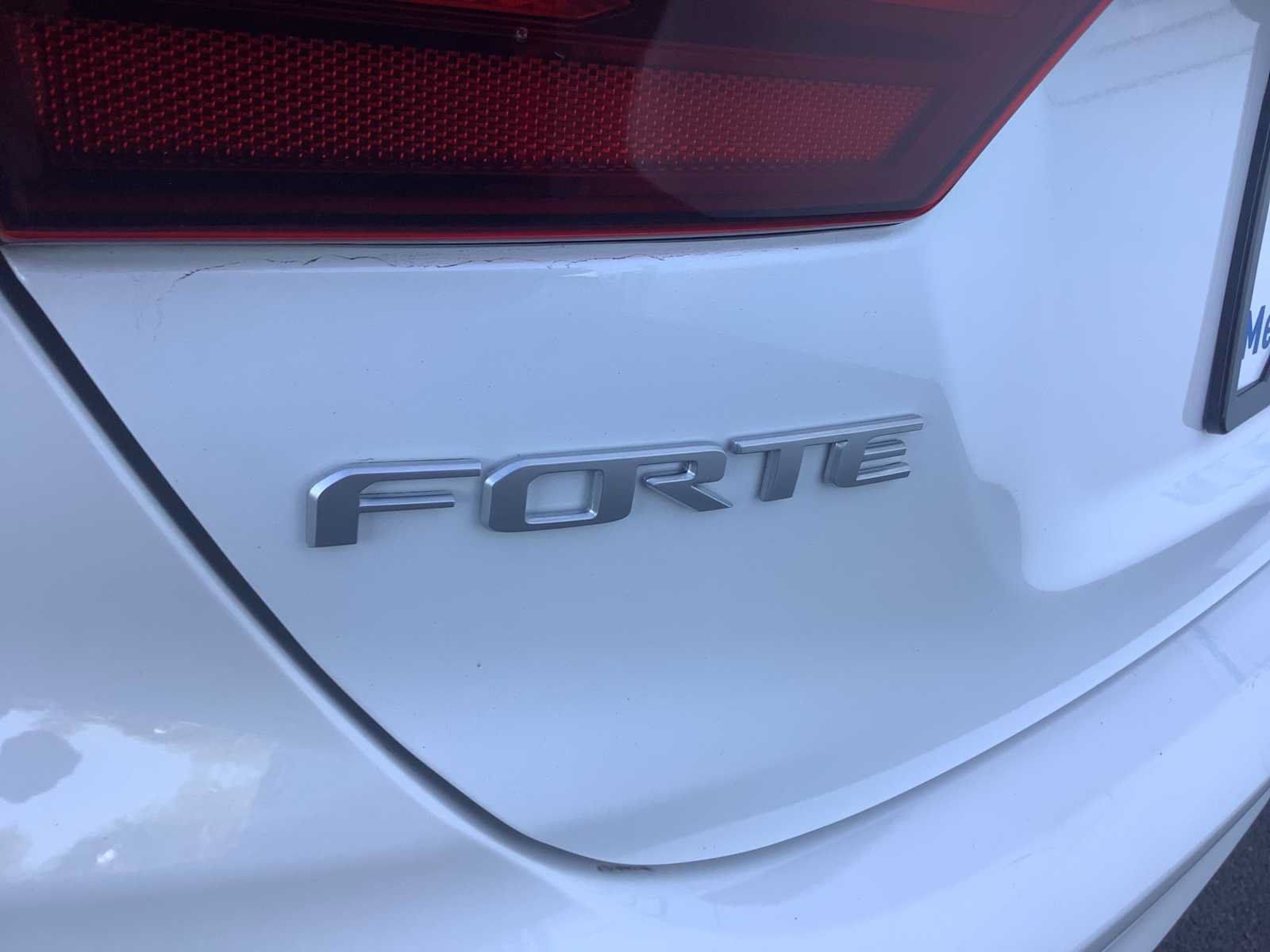 Used 2024 Kia Forte GT-Line FWD image 7