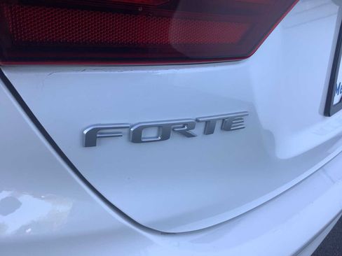 Used 2024 Kia Forte GT-Line FWD image 7