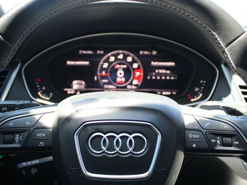 Used 2018 Audi SQ5 Prestige w/ Prestige Package AWD/4WD image 24
