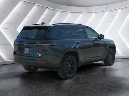 New 2026 Jeep Grand Cherokee Altitude AWD/4WD image 6