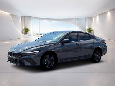 New 2026 Hyundai Elantra SEL Sport Premium FWD image 2