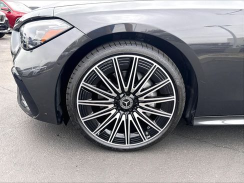 Used 2025 Mercedes-Benz CLE 300 4MATIC Coupe w/ AMG Line image 34