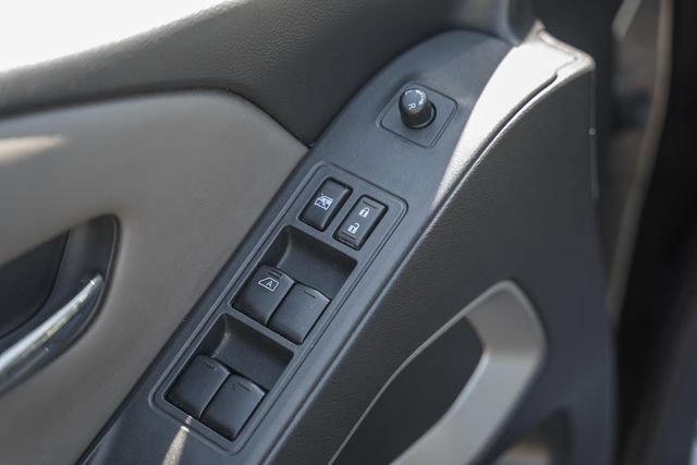 Used 2022 Nissan Frontier SV AWD/4WD image 35