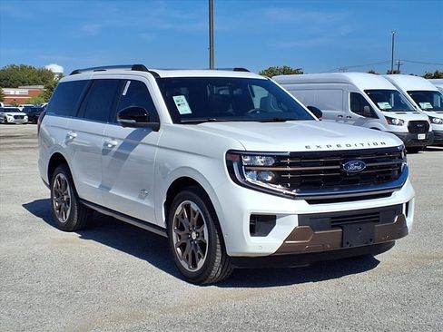 New 2025 Ford Expedition King Ranch image 3