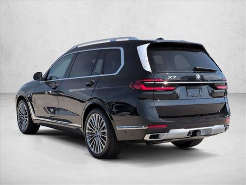Used 2026 BMW X7 xDrive40i AWD/4WD image 9