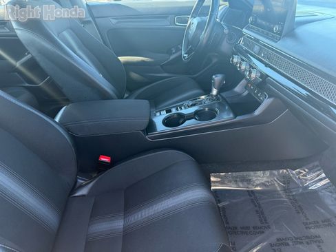 Used 2025 Honda Civic Sport image 30