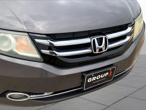 Used 2014 Honda Odyssey Touring Elite image 36