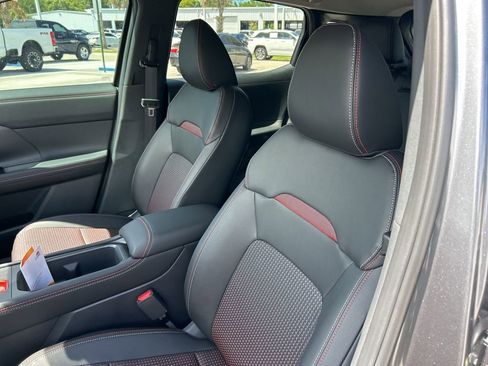 New 2026 Nissan Kicks SR FWD image 20
