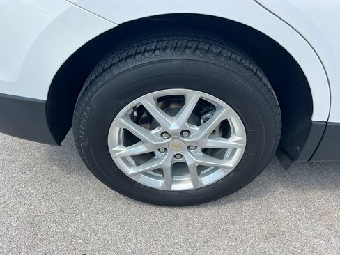 Used 2023 Chevrolet Equinox LT AWD/4WD image 15