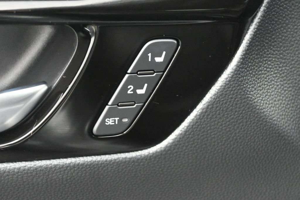 Used 2024 Honda CR-V Sport Touring image 5