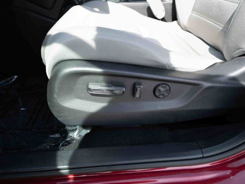 Used 2022 Honda CR-V EX image 12