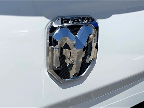 Used 2024 RAM 2500 Laramie image 30