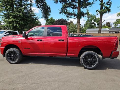 New 2026 RAM 2500 Big Horn AWD/4WD image 4