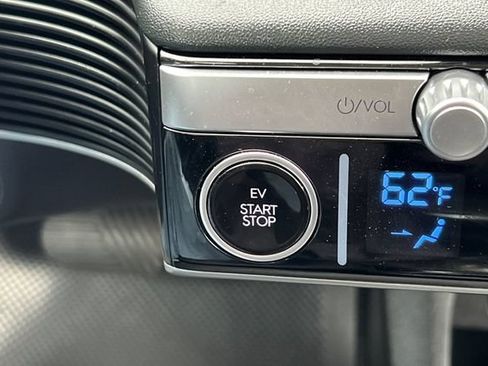 Certified 2024 Hyundai Ioniq 5 SE RWD image 28