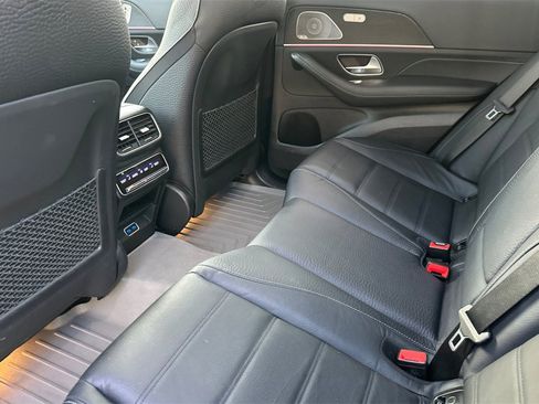 Used 2024 Mercedes-Benz GLE 450e 4MATIC image 13