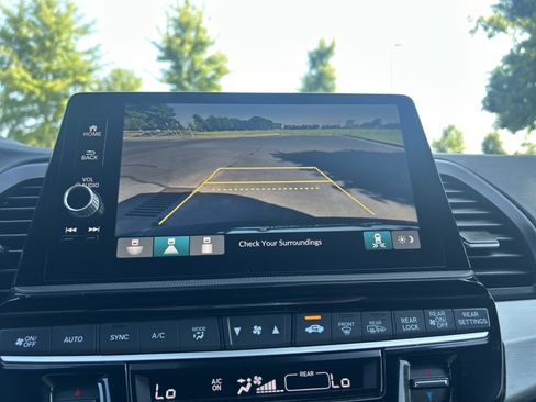 Certified 2025 Honda Odyssey Sport-L image 17