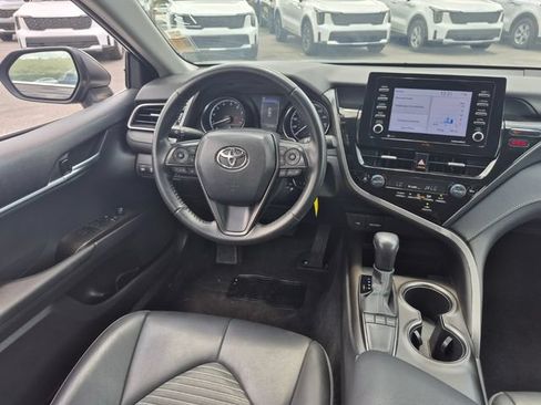 Used 2023 Toyota Camry SE FWD image 15