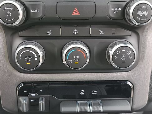 Certified 2023 RAM 1500 Big Horn AWD/4WD image 22