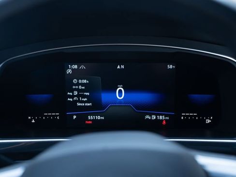 Used 2022 Volkswagen Tiguan SE R-Line image 24