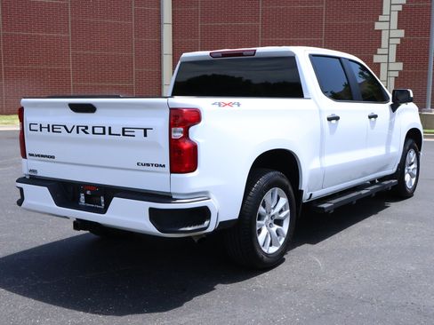 Used 2025 Chevrolet Silverado 1500 Custom w/ LPO, Dark Essentials Package AWD/4WD image 29