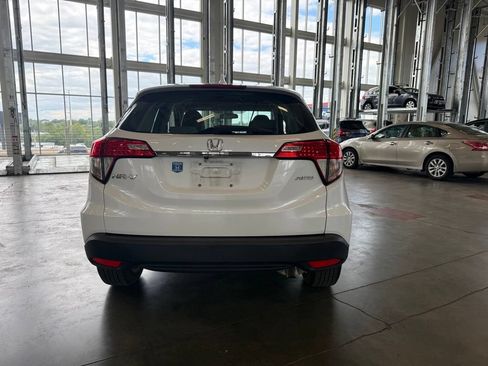 Used 2022 Honda HR-V LX image 4