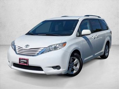 Used 2015 Toyota Sienna LE