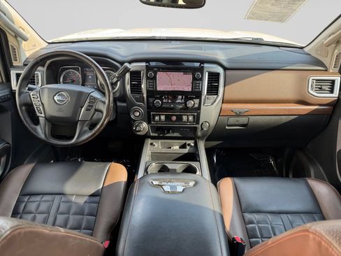 Used 2019 Nissan Titan Platinum Reserve w/ Platinum Utility Package AWD/4WD image 18