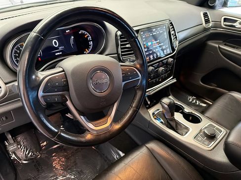 Used 2021 Jeep Grand Cherokee Limited image 7