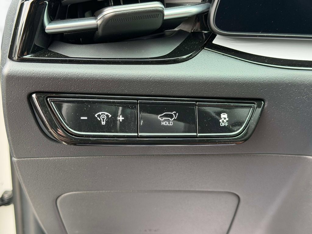 Certified 2025 Kia Niro Wave w/ Wave Preserve Package FWD image 25