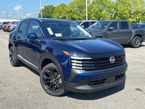 New 2025 Nissan Kicks SR image 2