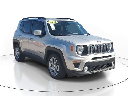 Used 2021 Jeep Renegade Latitude image 2