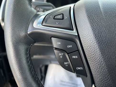 Used 2024 Ford Edge Titanium image 26