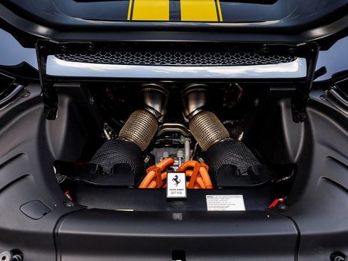 Used 2024 Ferrari 296 GTS image 21