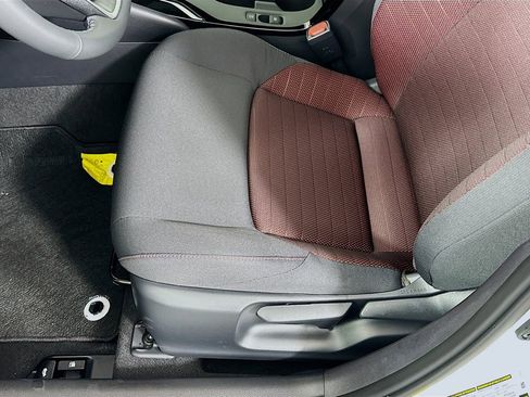 Used 2025 Toyota Corolla SE image 20