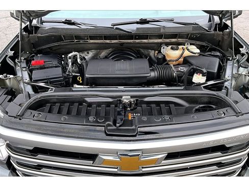 Used 2024 Chevrolet Silverado 1500 High Country w/ High Country Premium Package AWD/4WD image 11