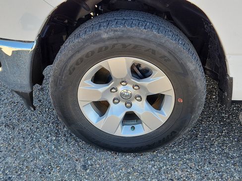 Used 2023 RAM 1500 Big Horn image 7