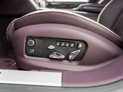 Certified 2025 Bentley Flying Spur Plug-In Hybrid AWD/4WD image 27