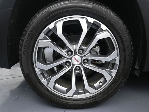 Used 2020 GMC Terrain SLT w/ Preferred Package image 9