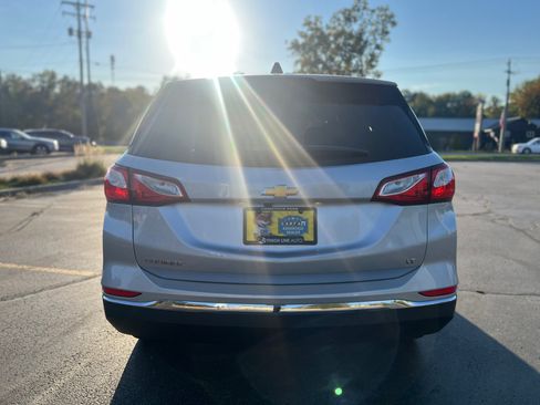Used 2020 Chevrolet Equinox LT w/ Driver Convenience Package image 6